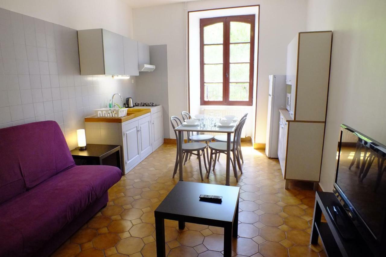 Appartements Coeur De Village Saint-Jean-du-Bruel Dış mekan fotoğraf